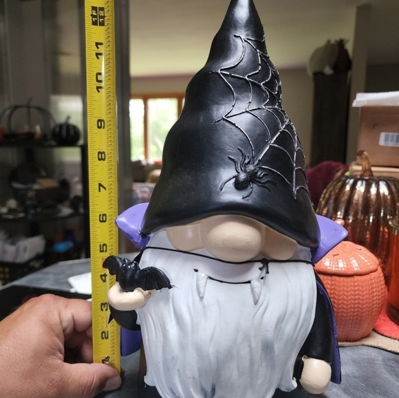 Halloween Gnome Decor - Picture 4 of 4